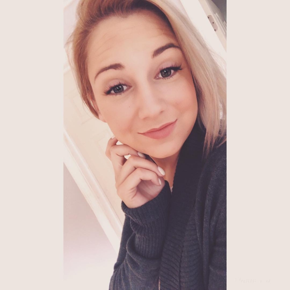 Meet your Posher, Katelyn